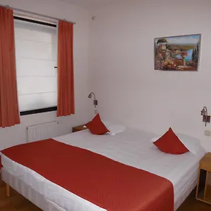 Rooms&apartments Housingbrussels Appartement